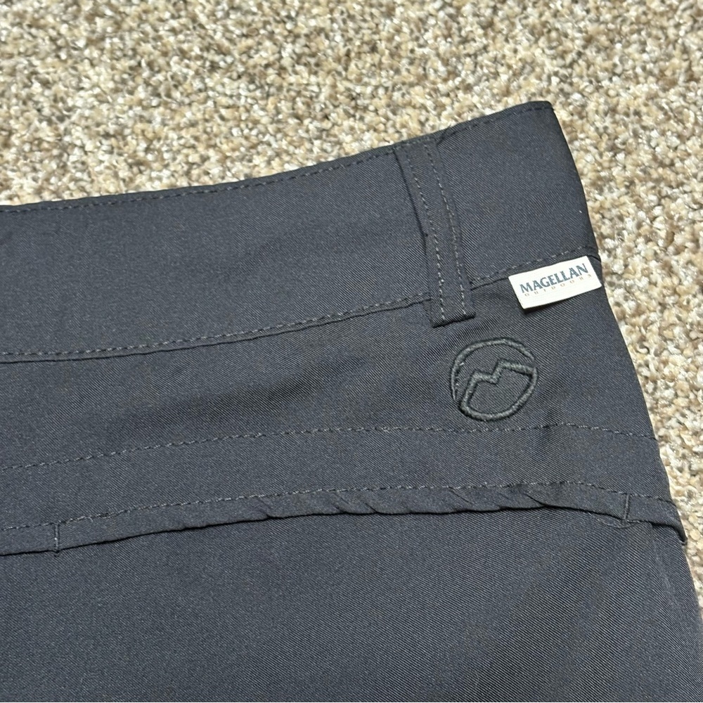 Magellan Women’s Small Outdoors Charcoal Gray Shorts - Picture 9 of 12